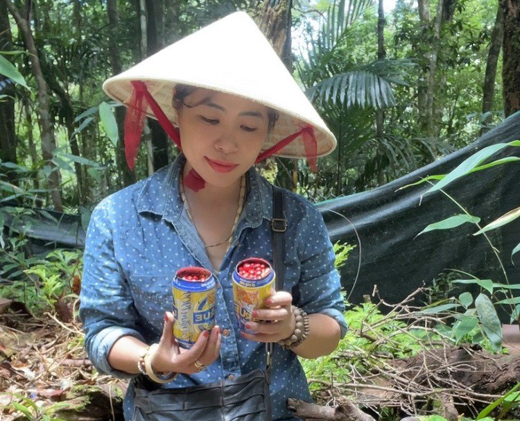 Đắt nhất Việt Nam: Đếm hạt tính tiền, một lon hạt có giá hơn 100 triệu đồng-3