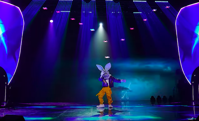Mascot Ca Sĩ Mặt Nạ mùa 2 bị chê sơ sài, thiếu đầu tư hẳn so với mùa 1-4