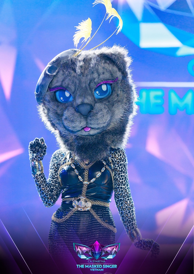 Mascot Ca Sĩ Mặt Nạ mùa 2 bị chê sơ sài, thiếu đầu tư hẳn so với mùa 1-11