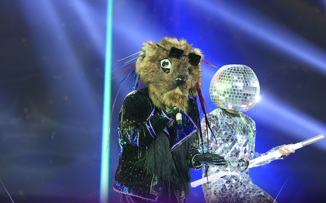 Mascot Ca Sĩ Mặt Nạ mùa 2 bị chê sơ sài, thiếu đầu tư hẳn so với mùa 1-9