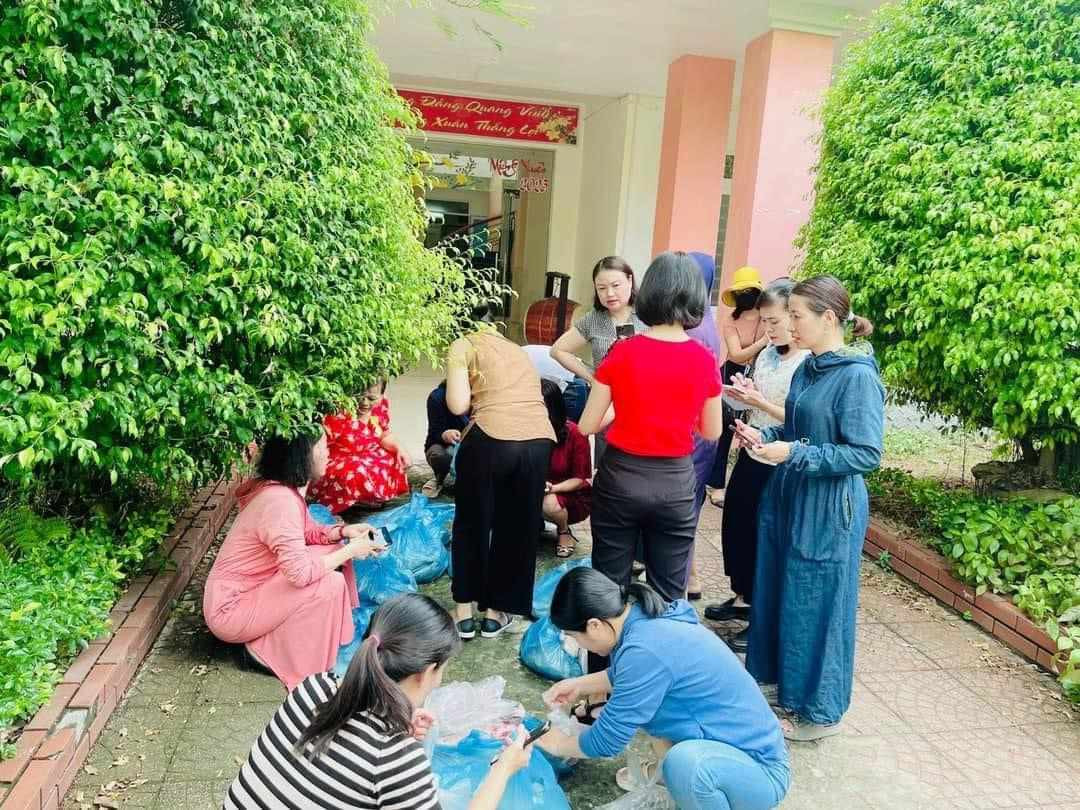 Trăm giáo viên đổ xô mua cá giúp thầy giáo mắc ung thư có tiền chữa bệnh-1