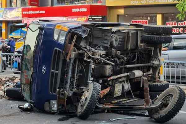 1 cháu nhỏ tử vong do sạt lở ở Lào Cai, sơ tán khẩn trương 5 hộ dân-2