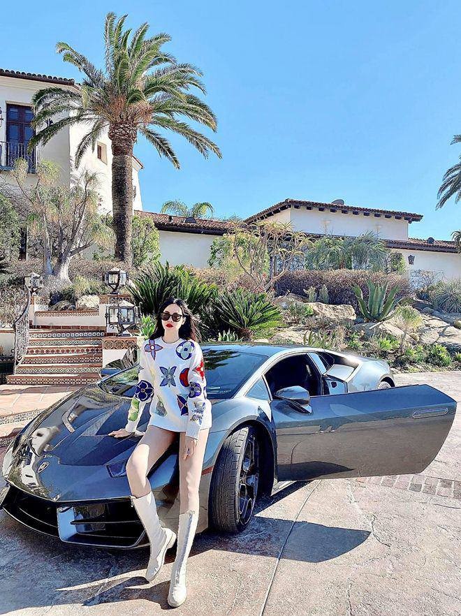 Gái Việt U40 khéo nuôi con ở khu nhà giàu California, được con trai tỷ phú Mỹ chiều như bà hoàng-2