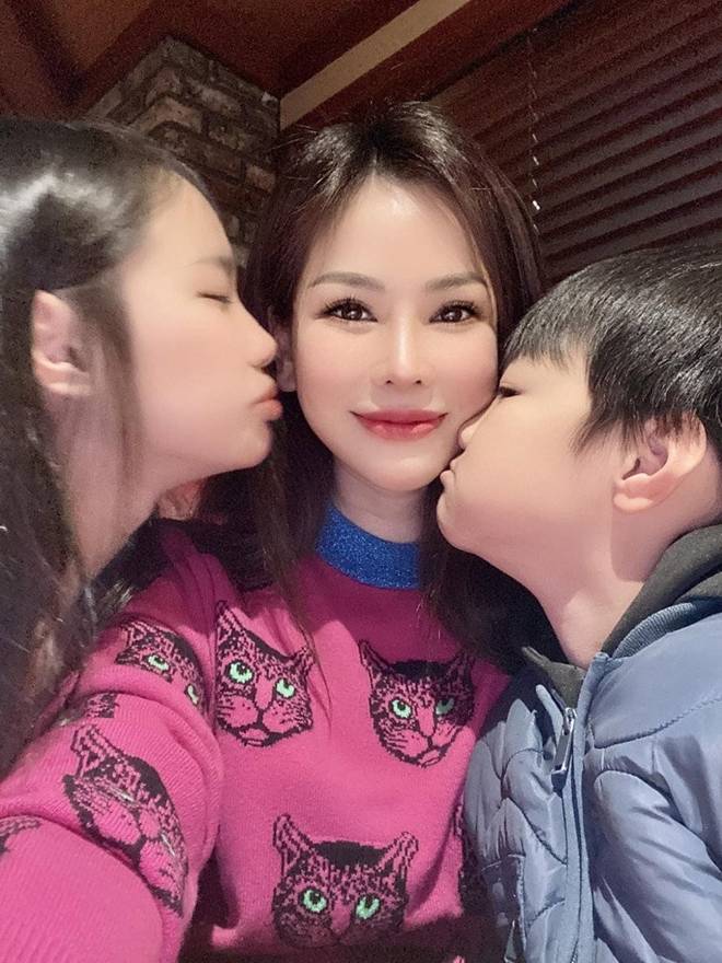 Gái Việt U40 khéo nuôi con ở khu nhà giàu California, được con trai tỷ phú Mỹ chiều như bà hoàng-8