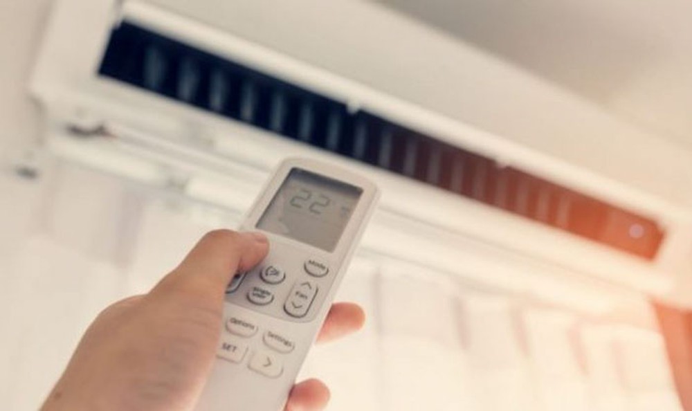 Có nên bật điều hòa cả đêm khi đi ngủ không? Chuyên gia đưa ra lời khuyên giúp vừa an toàn, vừa tiết kiệm-1