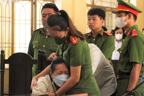 Chiếm đoạt hơn 405 tỷ đồng, 