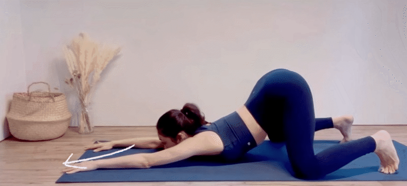 Động tác Yoga đơn giản giúp vòng bụng săn chắc thấy rõ-2