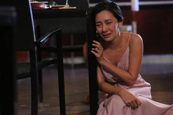 Mãi không có con mẹ chồng gọi điện an ủi, vô tình quên tắt máy tôi bật khóc muốn ly hôn luôn-1