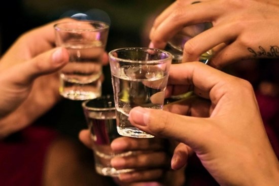 Bí quyết uống rượu không bị say