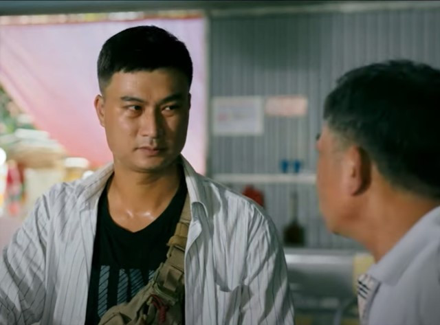 Làng trong phố tập 8: Hiếu cãi nhau với vợ vì ghen tuông-2