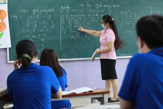 Nghề cao quý nhưng lương không đủ sống, giáo viên 
