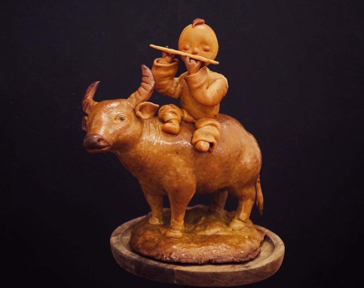 Bánh Trung thu điêu khắc” gây sốt thị trường, chị em đua nhau hỏi mua-5