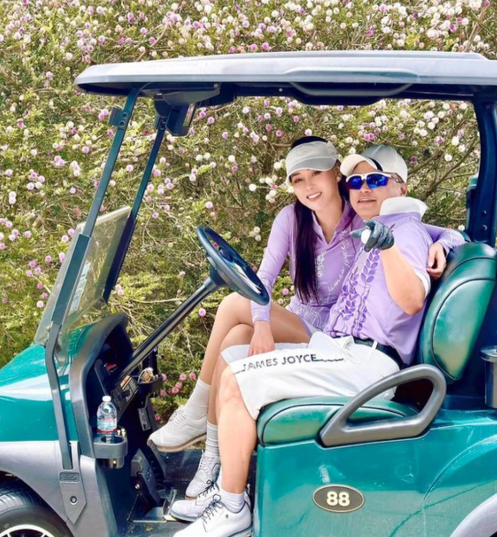 Phương Oanh và Shark Bình cùng trải nghiệm bay trực thăng tại Mỹ, cái kết ra sao mà netizen bật cười?-5