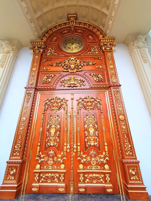 Choáng ngợp dinh thự 150 tỷ của đại gia Cần Thơ: Rộng 3.000m2, dát vàng lóa mắt-3