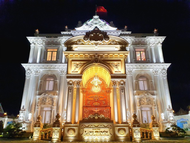 Choáng ngợp dinh thự 150 tỷ của đại gia Cần Thơ: Rộng 3.000m2, dát vàng lóa mắt-12