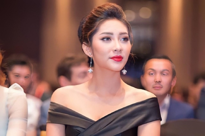 Những người đẹp Việt từng tuyên bố trả lại vương miện Hoa hậu-5