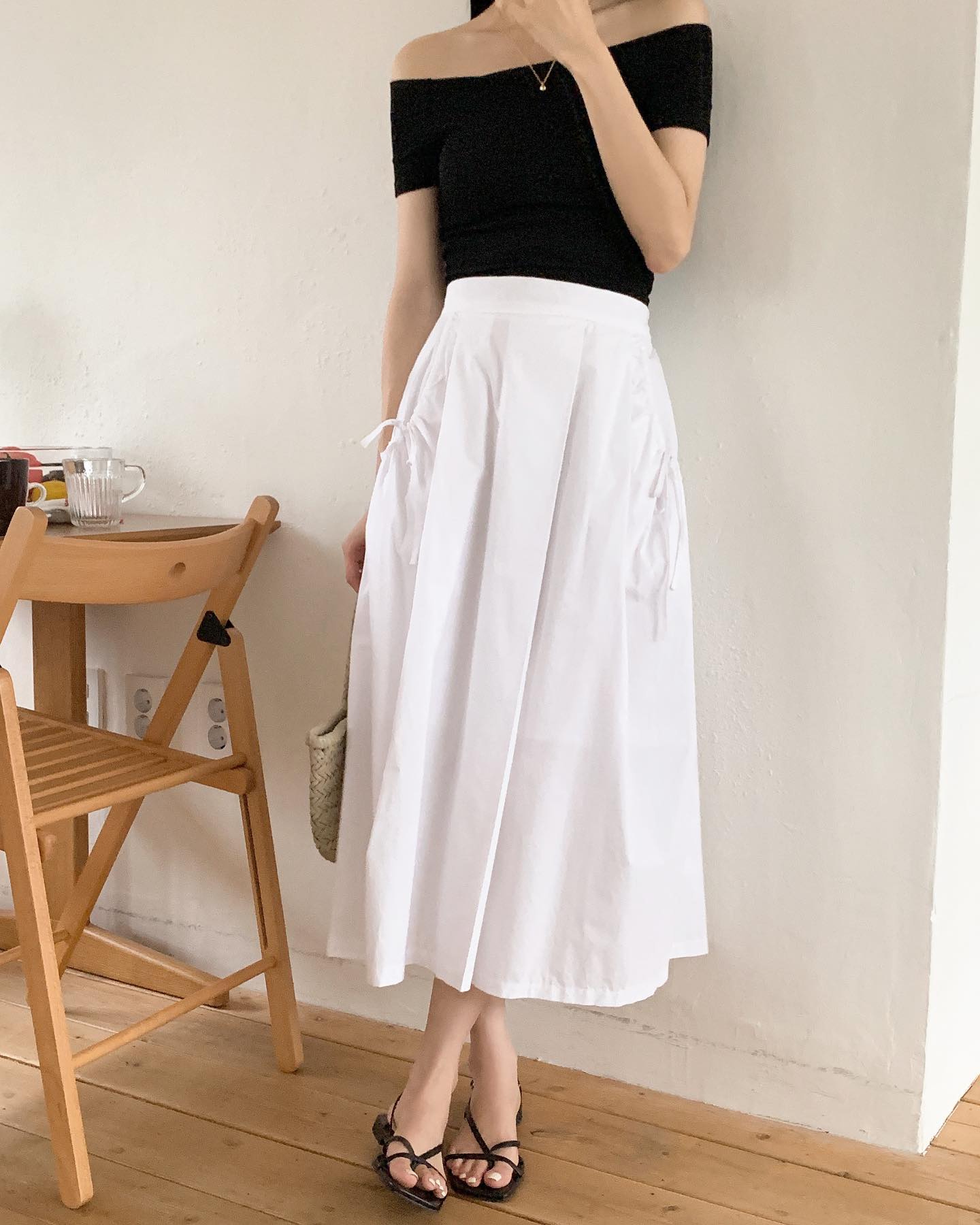 5 kiểu chân váy dài giúp vẻ ngoài trẻ hơn-2