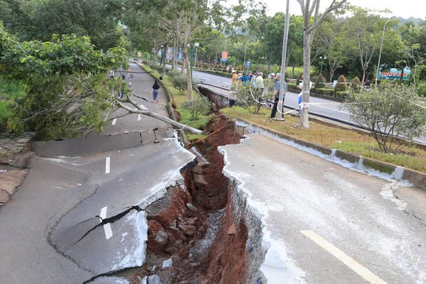 Hé lộ nguyên nhân sạt lở đất nghiêm trọng ở Đắk Nông-1