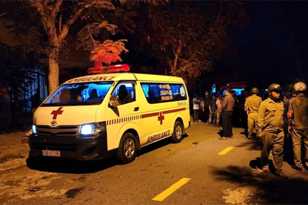 Vụ chặn xe chở thi thể: Xót xa cảnh người nhà xin được tạo điều kiện-3