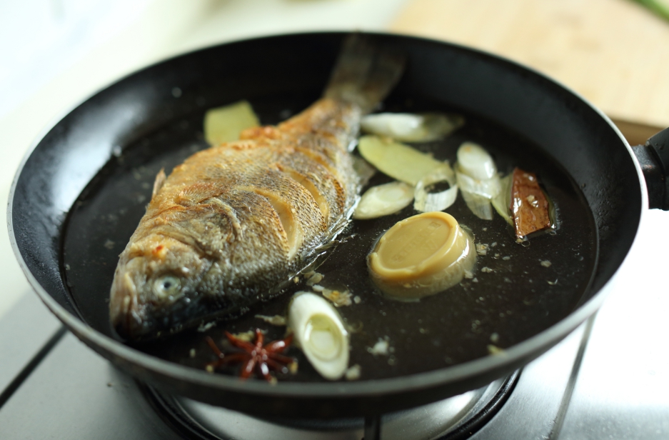 2 cách kho cá tuyệt ngon giúp bữa cơm nhà thêm đậm đà hấp dẫn-6