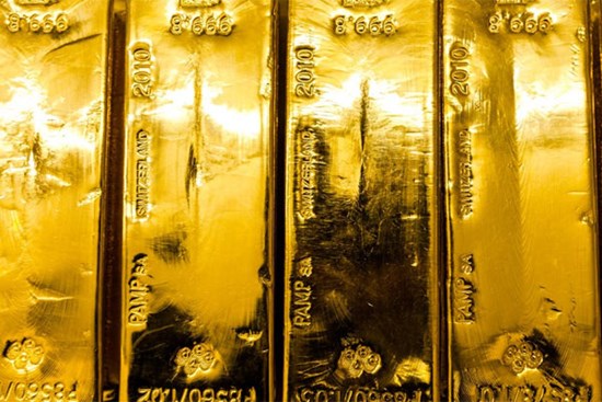 Giá vàng hôm nay 10/8: Vàng tuột dốc không phanh