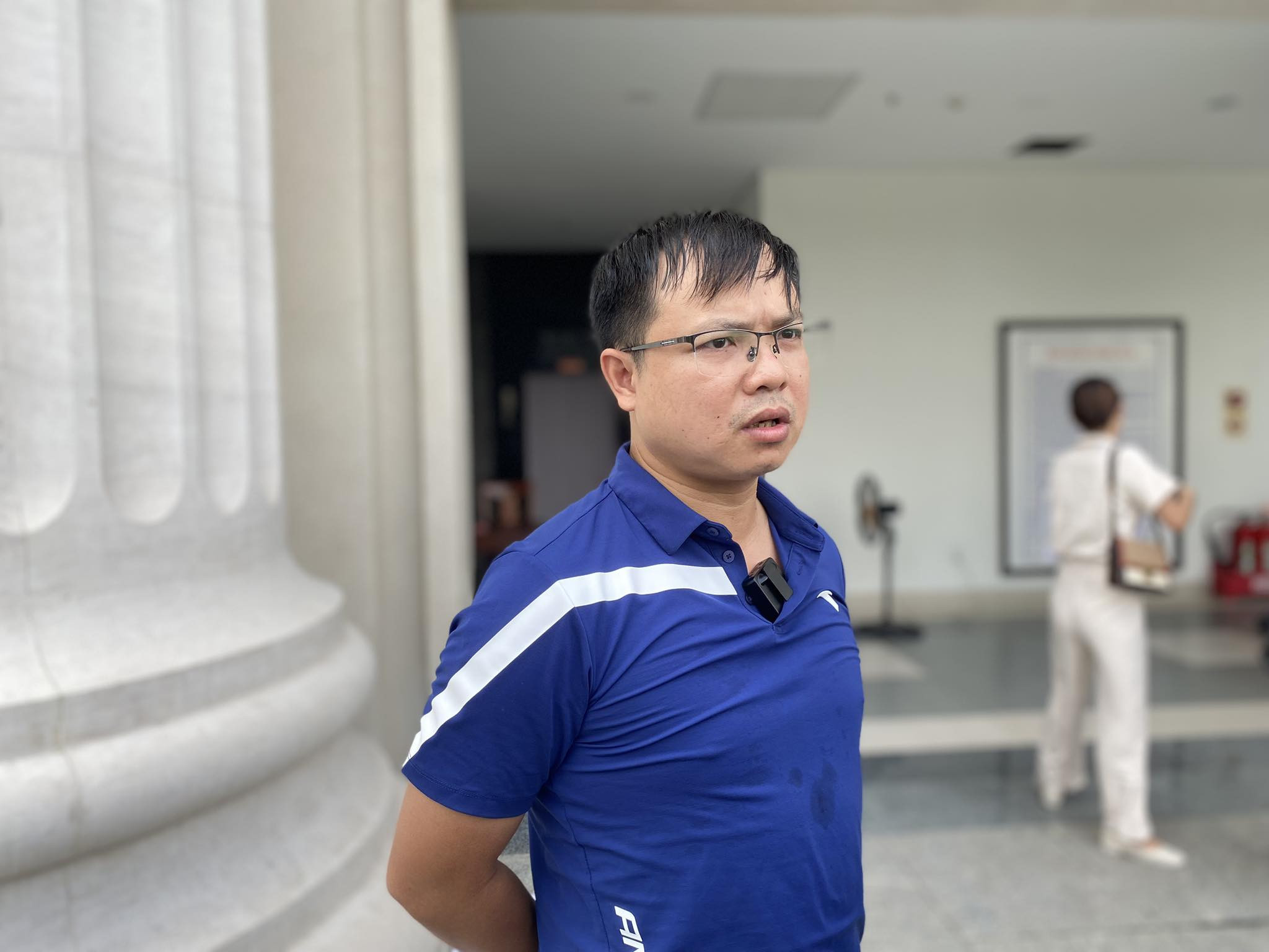 Hàng trăm người mua nhà của ông Lê Thanh Thản đến dự tòa-1