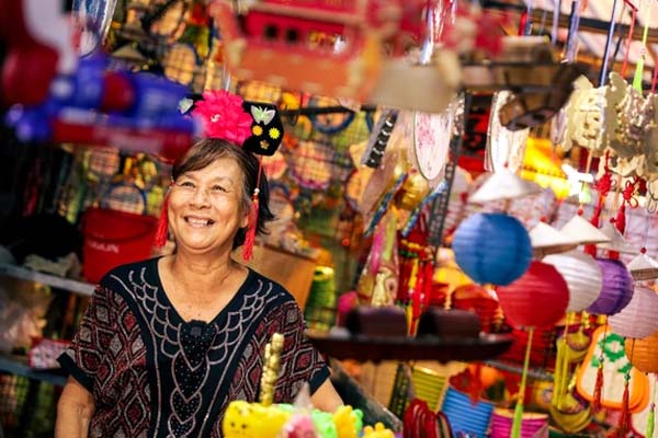 Gã trai đến nhà trọ tìm đánh vợ cũ, đâm trọng thương hàng xóm-2