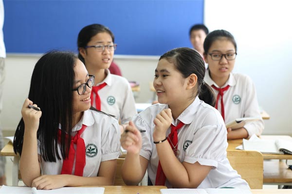 Rơi vào bẫy của phụ huynh khi dự tiệc tri ân, 2 giáo viên bị mất thanh danh, ảnh hưởng sự nghiệp-3