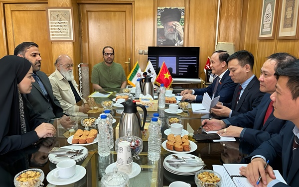Chủ tịch HĐND Thành phố Nguyễn Ngọc Tuấn thăm và làm việc với Hội đồng Thủ đô Tehran (Iran)-2