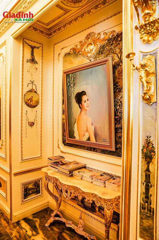 Choáng ngợp với ‘Biệt thự trên không’ dát vàng ở Hồ Tây của đại gia làng thẩm mỹ Phượng Hồng Kông-31