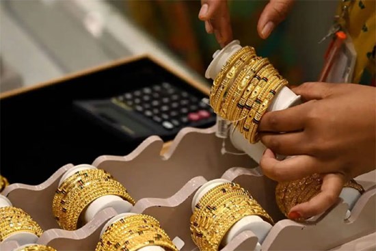 Giá vàng hôm nay 11/8: Vẫn giảm sâu, sắp về ngưỡng 1.900 USD/ounce