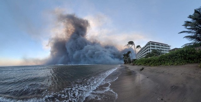 Đám cháy rừng tàn phá thành phố nghỉ dưỡng ở Hawaii, 36 người thiệt mạng-8
