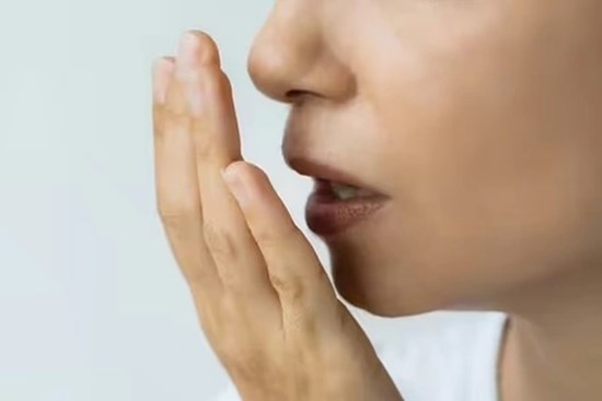 3 dấu hiệu trong miệng có thể cảnh báo ung thư, nha sĩ dặn có 1 cũng phải đi khám