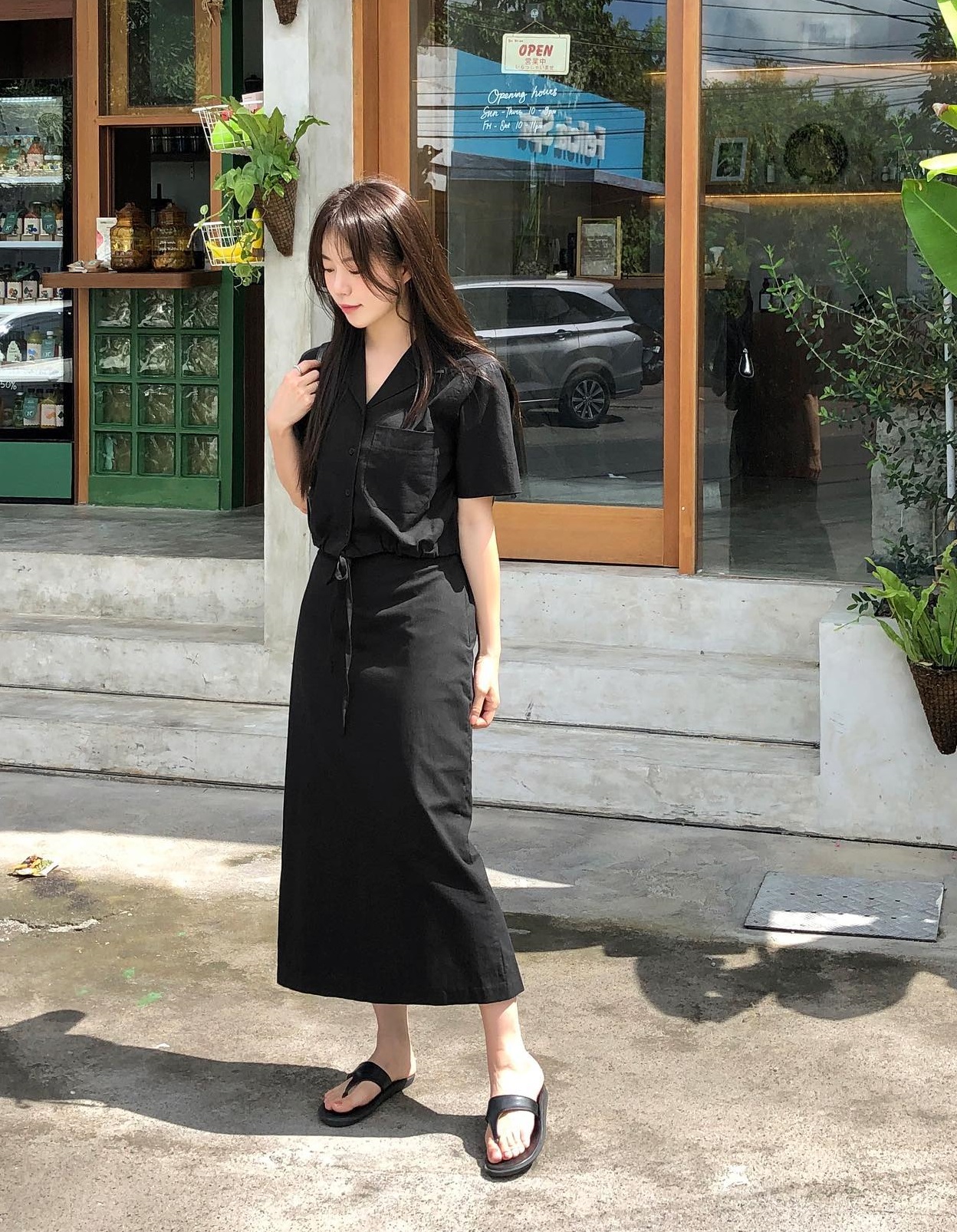 Vì sao nên sắm chân váy suông cho tủ đồ mùa thu?-6