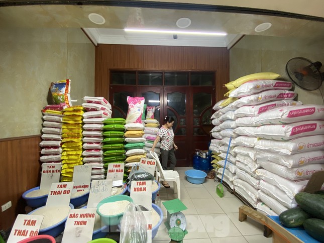 Kinh doanh 18 năm mới thấy giá gạo tăng từng ngày như bây giờ-1