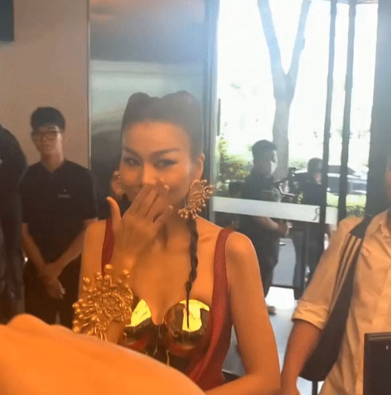 Vướng tin chi tiền thuê fan cổ vũ săn đón tại sự kiện, Thanh Hằng lên tiếng đáp trả-1