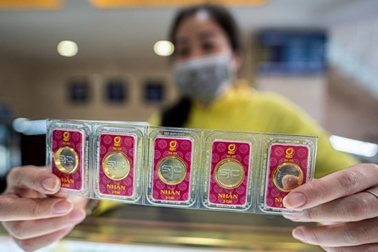 Giá vàng hôm nay 12/8: Quay đầu giảm giá