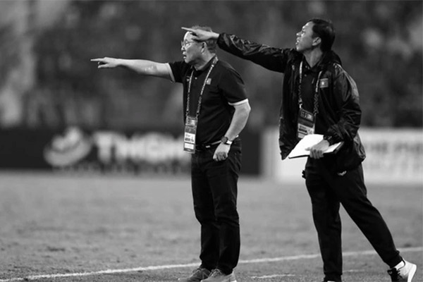 Hình ảnh xe chở thành viên CLB bóng đá HAGL vài giây trước tai nạn-1