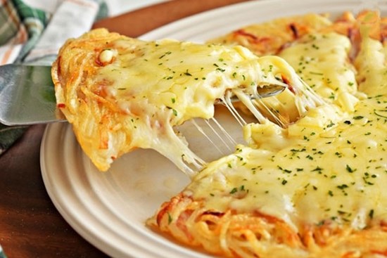 Cách làm bánh pizza khoai tây vừa nhanh vừa lạ miệng