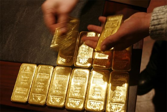 Giá vàng hôm nay 14/8: Tiếp tục lao dốc, vàng SJC giảm sâu