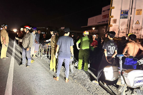 Công an đang truy bắt hung thủ đâm 1 người tử vong và 1 người bị thương bên Quốc lộ 1-1