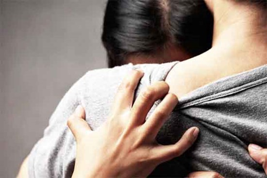 Cô chủ đại gia hết lòng giúp mỗi lần chồng tôi đi lấy hàng xa và cuộc chạm mặt cay đắng ngay tại nhà