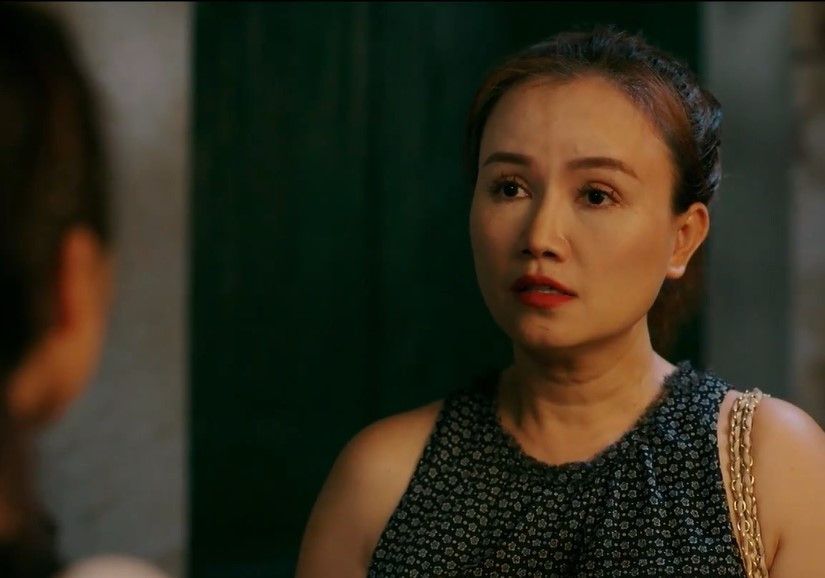 Làng trong phố tập 11: Hiếu xử lý sếp yêu râu xanh của vợ-4