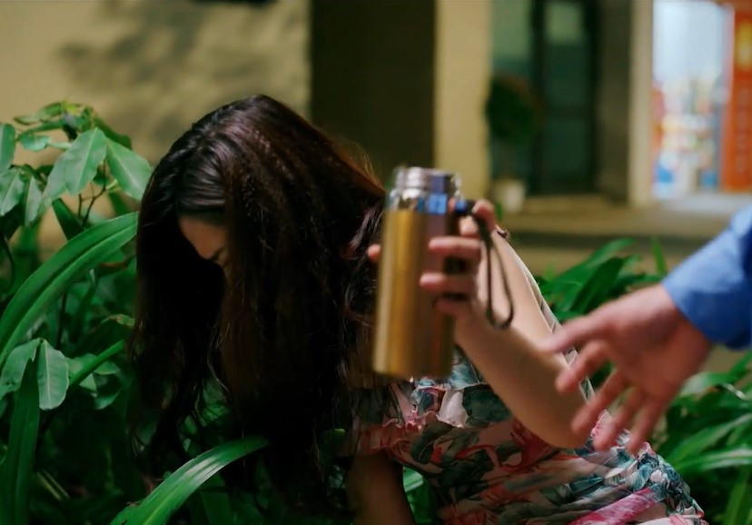 Làng trong phố tập 11: Hiếu xử lý sếp yêu râu xanh của vợ-5