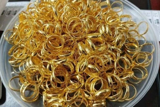 Người giữ vàng nhẫn lãi to