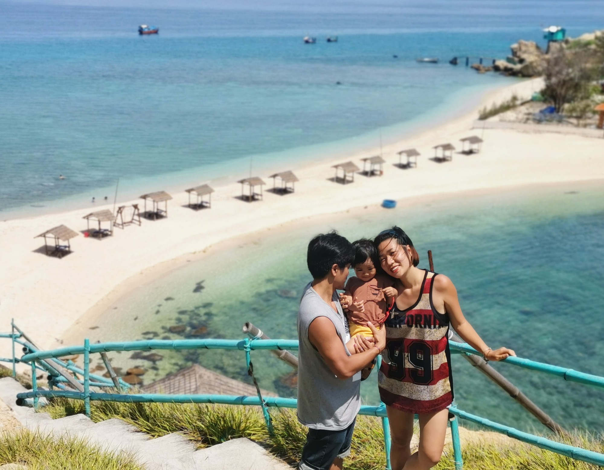 Bố mẹ hoãn mua nhà, để dành tiền đưa con đi du lịch khắp nơi-6