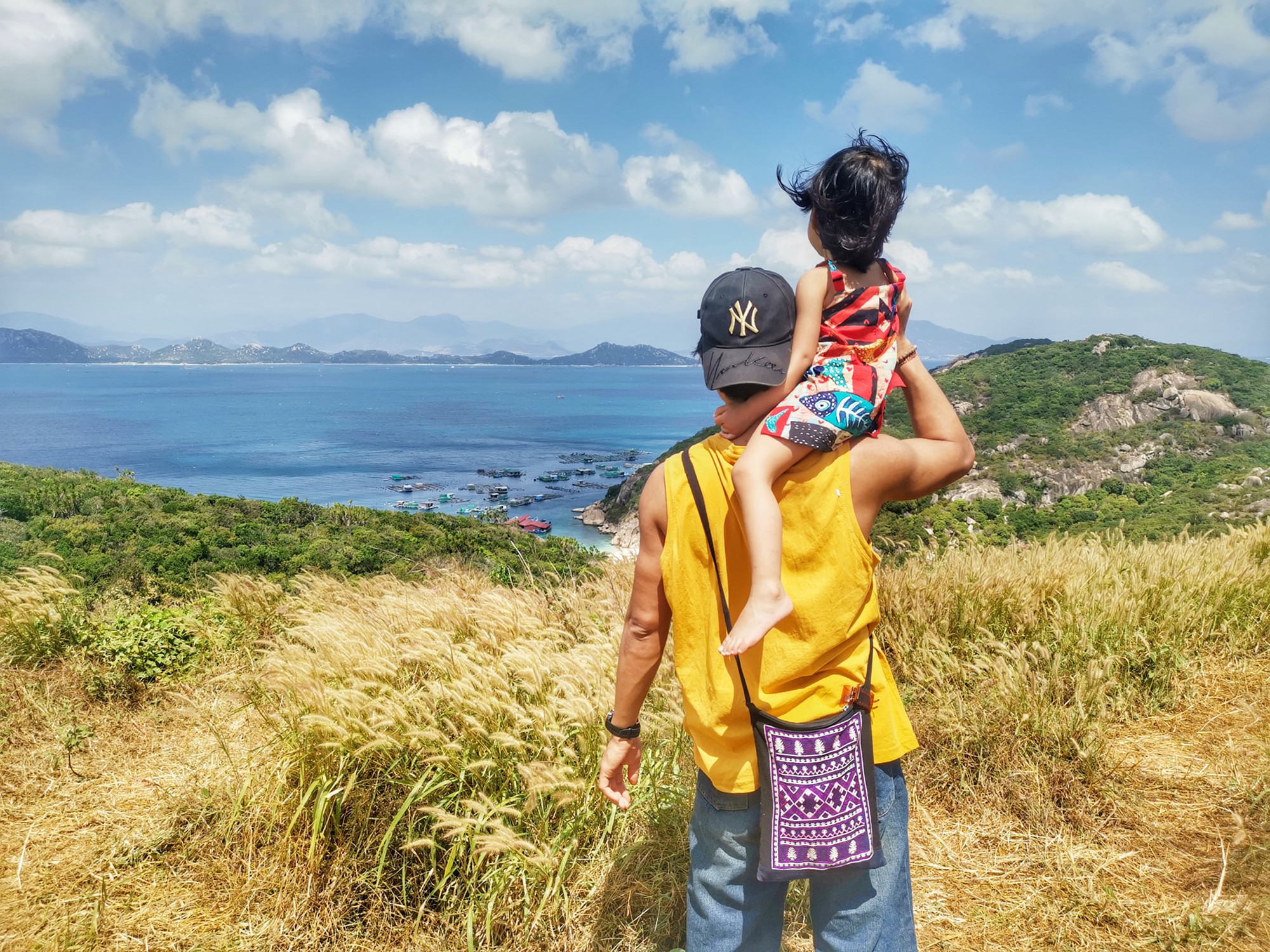 Bố mẹ hoãn mua nhà, để dành tiền đưa con đi du lịch khắp nơi-9