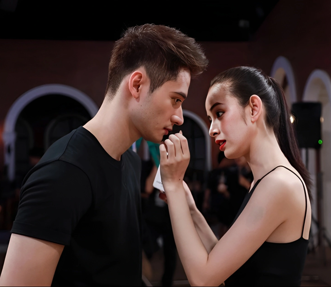 Hot girl có nụ cười triệu view tình tứ bên nam thần Hải Phòng-6