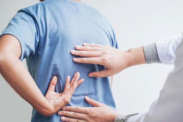 Thận khỏe hay yếu cứ nhìn 4 điểm bất thường này trên cơ thể, có 1 dấu hiệu cũng cần đi khám ngay-2