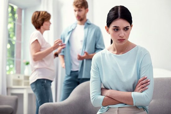 Màn 'hỏi tội' từ mẹ chồng và câu trả lời thông minh của nàng dâu mới